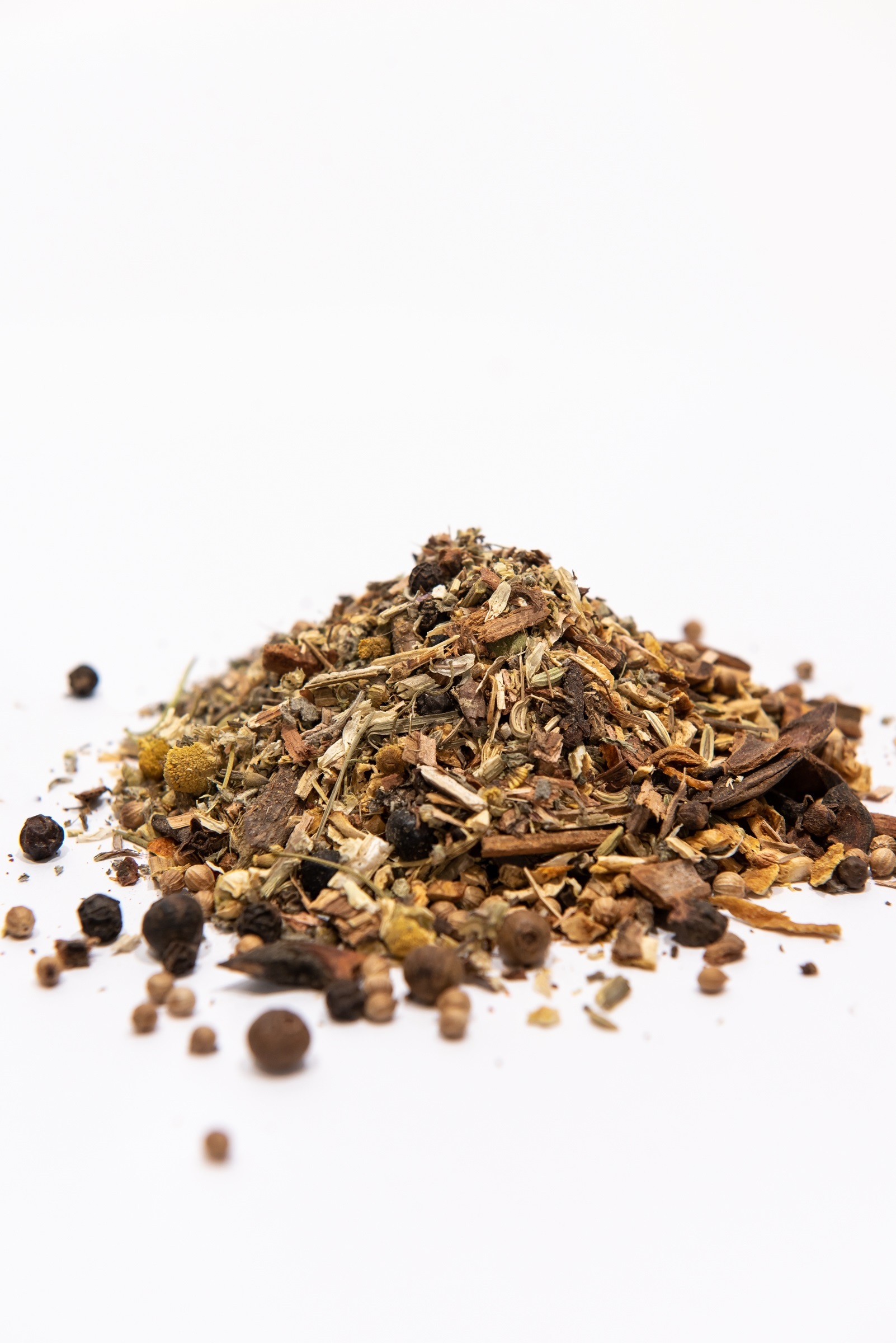 Бехер ликер. Набор трав и специй для настаивания алкоголя купить в интернет магазине БиоМир